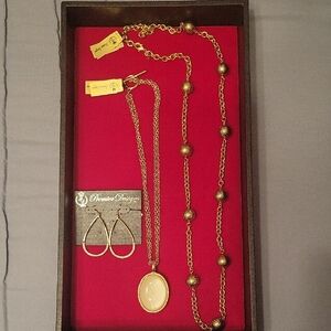 Premier Designs Jewelry Gold Plated Necklaces and Earring Set